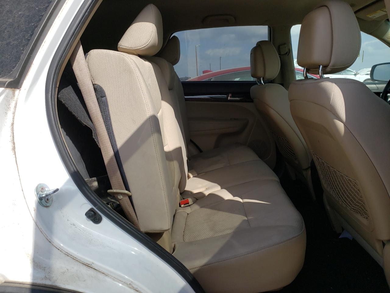 Photo 6 from auction – 2011 KIA SORENTO BA with VIN 5XYKT3A13BG035430