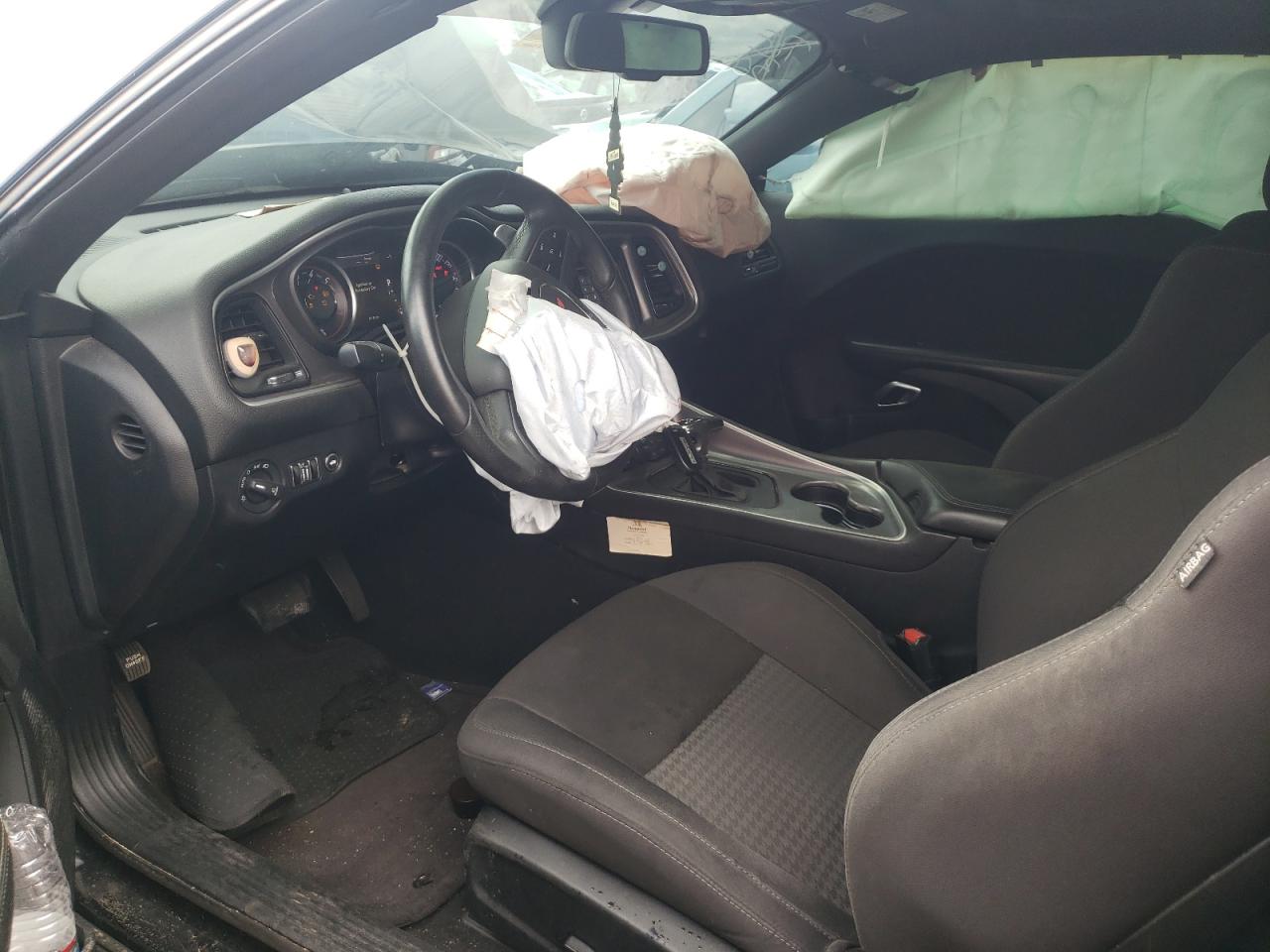 Photo 5 from auction – 2019 DODGE CHALLENGER with VIN 2C3CDZBT2KH573787