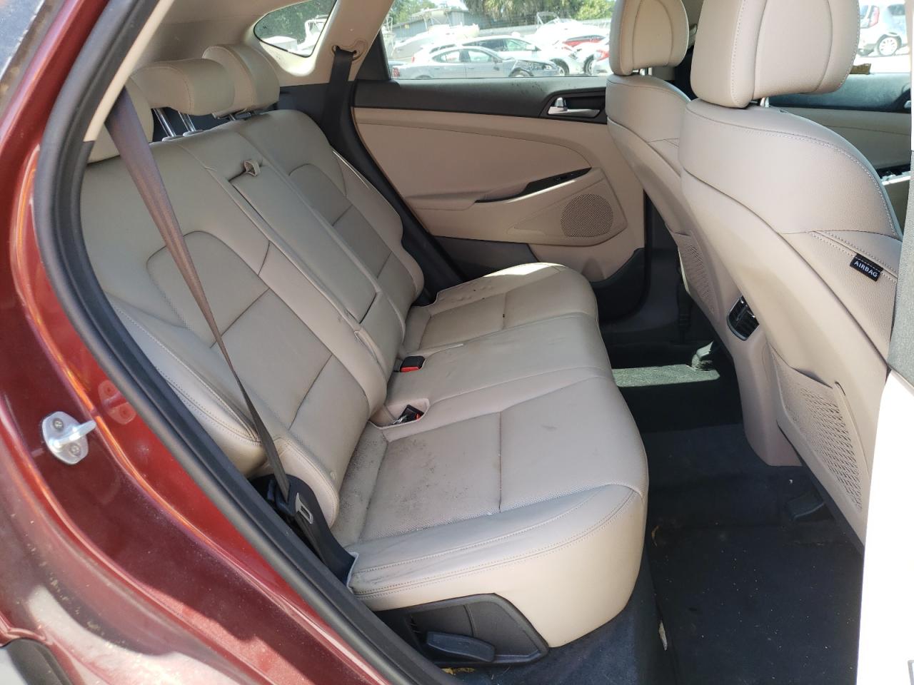 Photo 6 from auction – 2016 HYUNDAI TUCSON LIM with VIN KM8J33A26GU127878