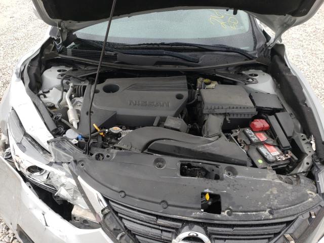 Photo 7 from auction – 2017 NISSAN ALTIMA 2.5 with VIN 1N4AL3AP8HC261501