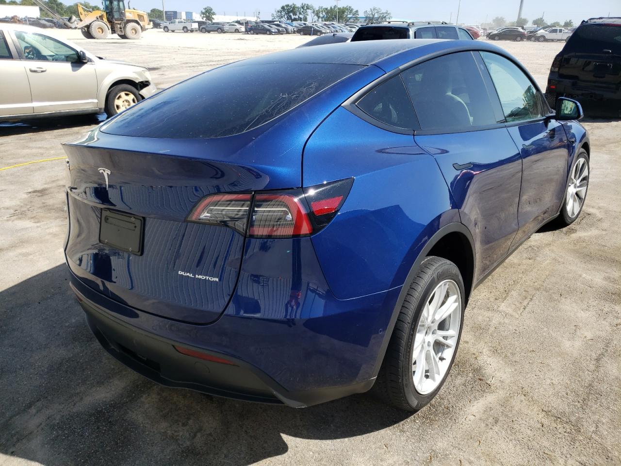 Photo 4 from auction – 2021 TESLA MODEL Y with VIN 5YJYGDEE6MF263613
