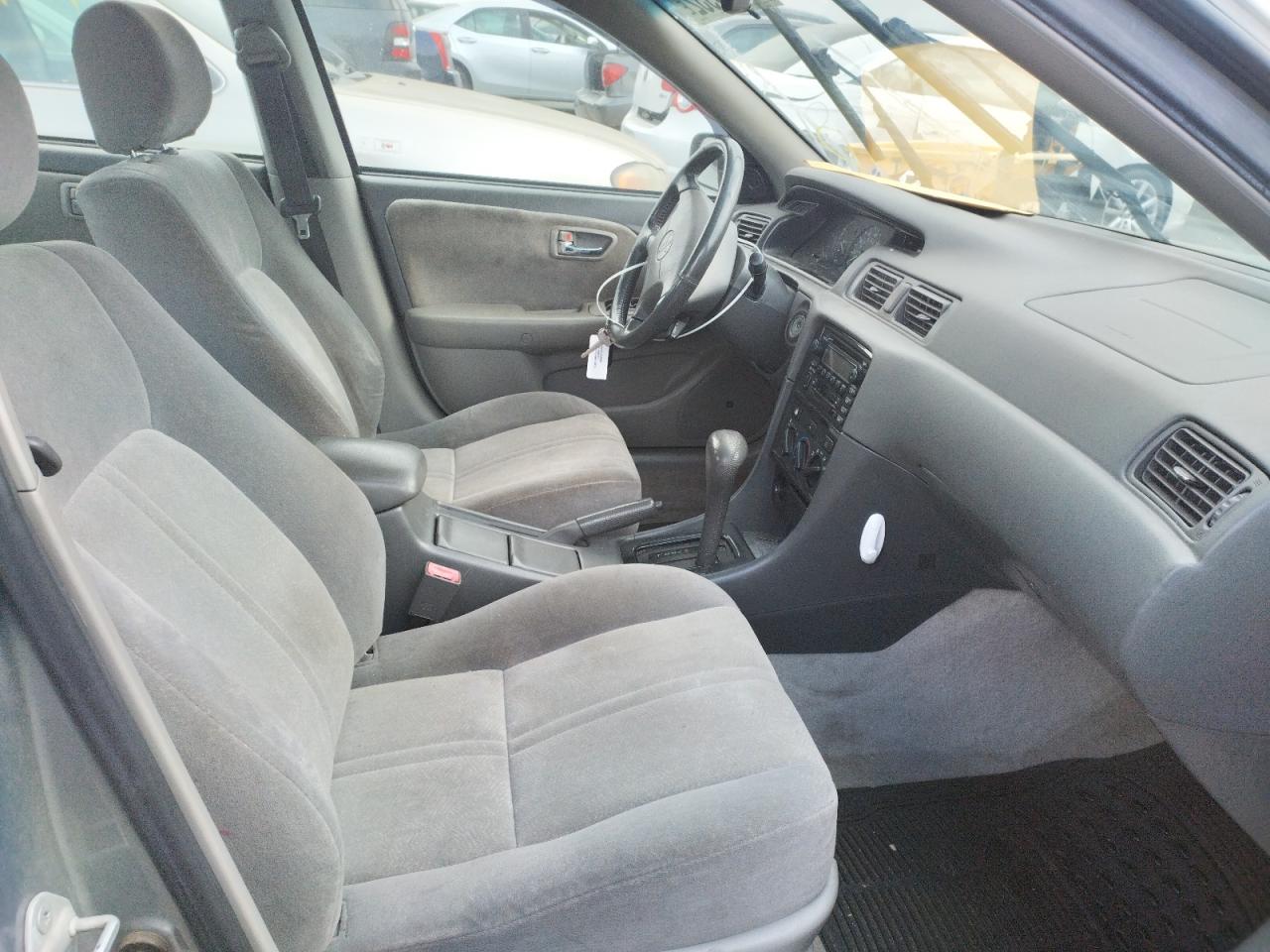 Photo 5 from auction – 2001 TOYOTA CAMRY CE with VIN JT2BF22K210296361
