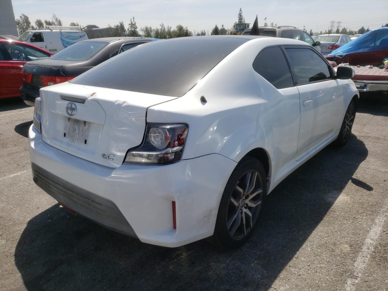 Photo 4 from auction – 2014 TOYOTA SCION TC with VIN JTKJF5C77E3083935
