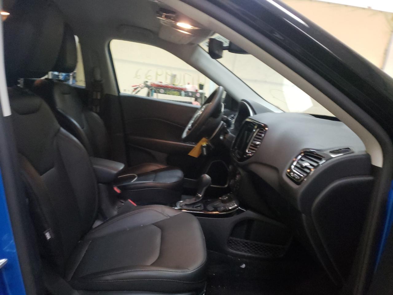 Photo 5 from auction – 2019 JEEP COMPASS LI with VIN 3C4NJDCB8KT787406