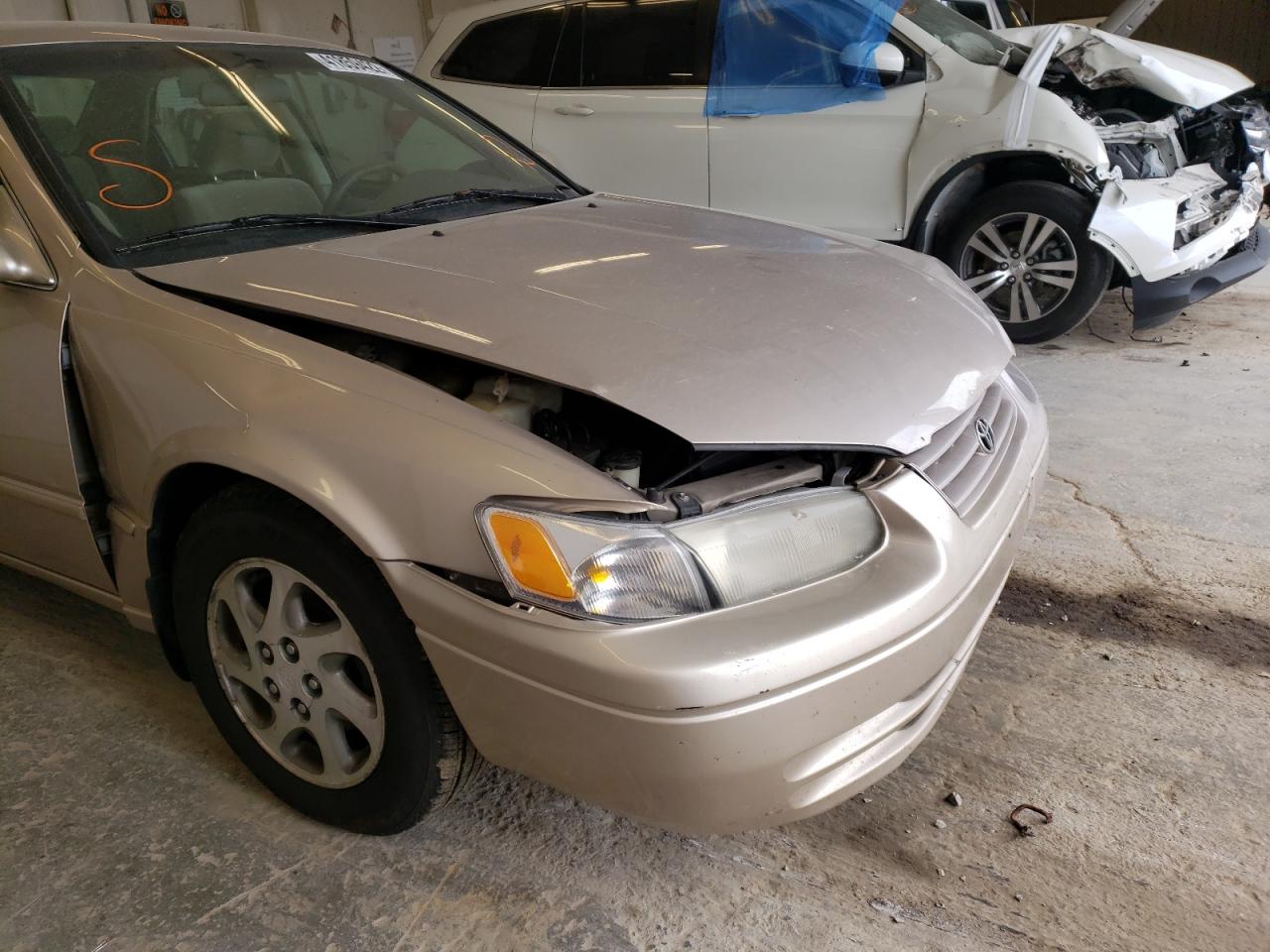 Photo 9 from auction – 1998 TOYOTA CAMRY CE with VIN 4T1BF22K1WU927703