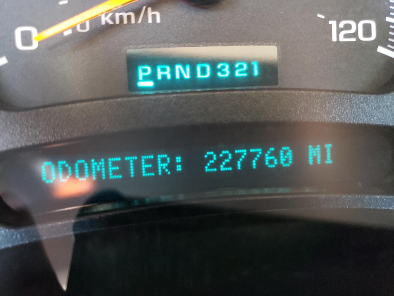Photo 8 from auction – 2004 CHEVROLET SILVERADO with VIN 1GCHK23154F126208
