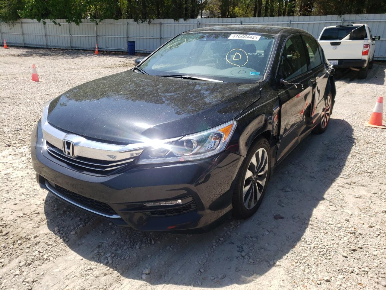 Photo 2 from auction – 2017 HONDA ACCORD HYB with VIN JHMCR6F30HC009331