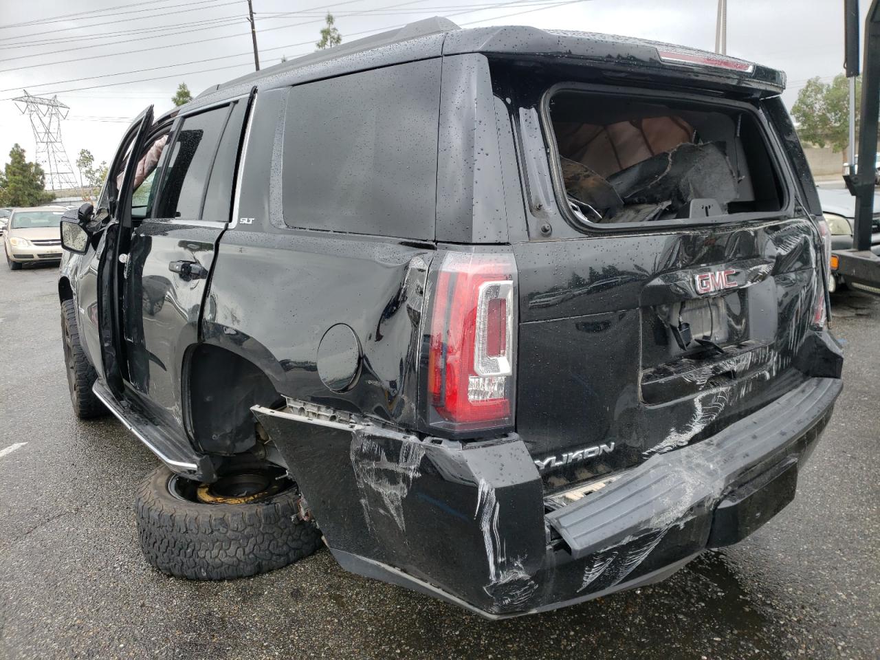 Photo 3 from auction – 2017 GMC YUKON SLT with VIN 1GKS2BKC0HR368423