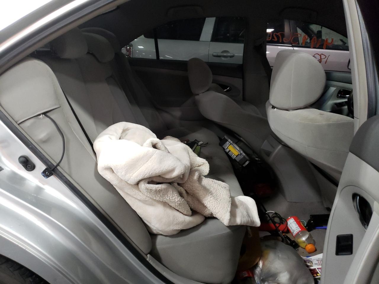 Photo 6 from auction – 2007 TOYOTA CAMRY CE with VIN JTNBE46K073046135
