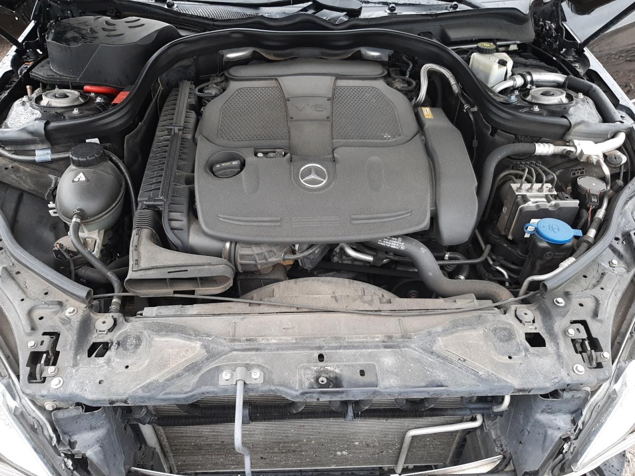 Photo 7 from auction – 2012 MERCEDES-BENZ E 350 with VIN WDDHF5KB4CA559973