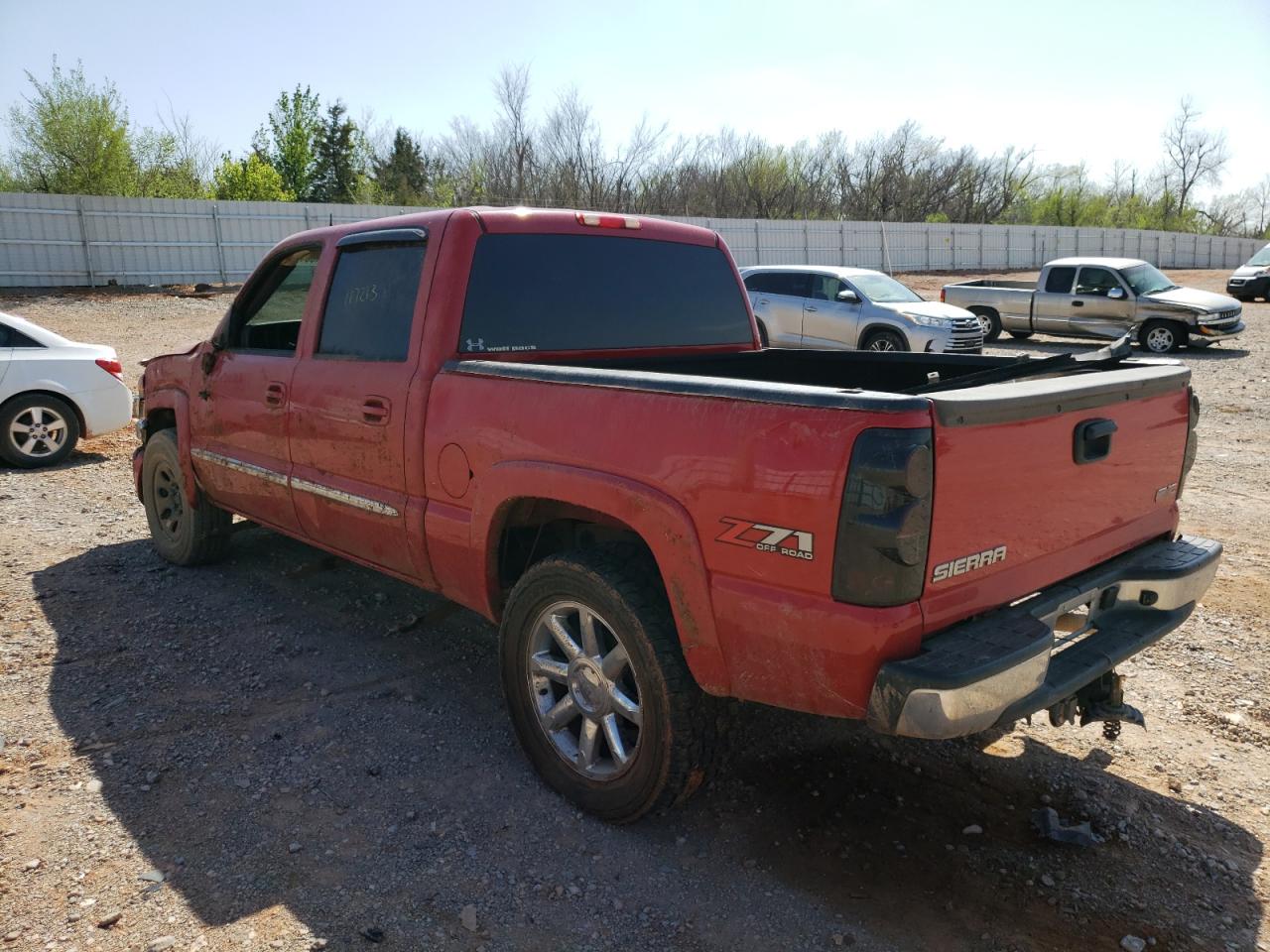 Photo 3 from auction – 2005 GMC NEW SIERRA with VIN 2GTEK13T151399086