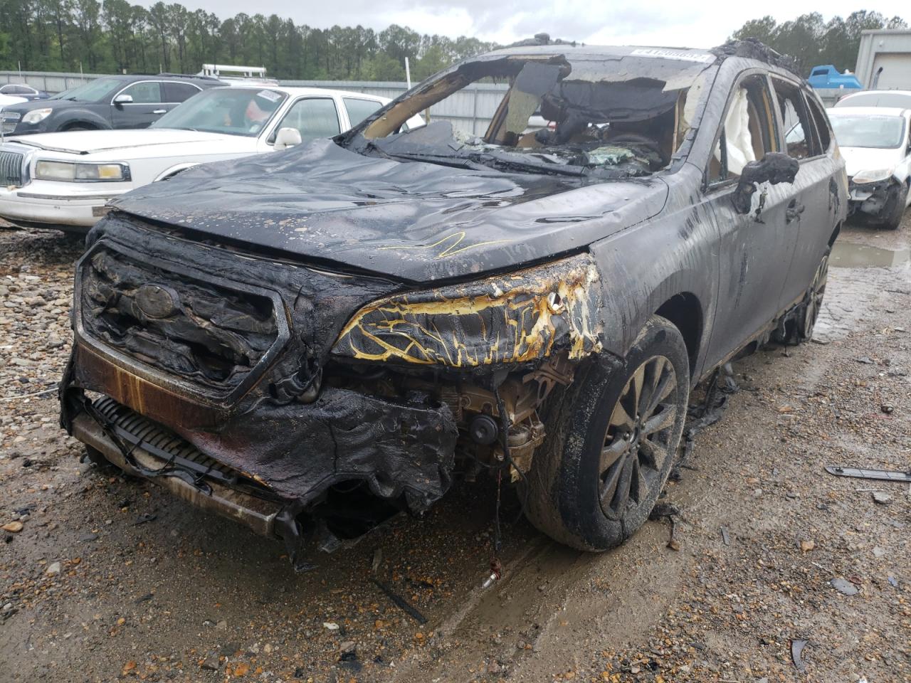 Photo 2 from auction – 2017 SUBARU OUTBACK 2. with VIN 4S4BSANC4H3416716