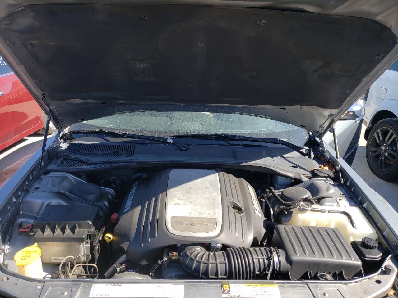 Photo 7 from auction – 2006 CHRYSLER 300C with VIN 2C3KA63H86H441961