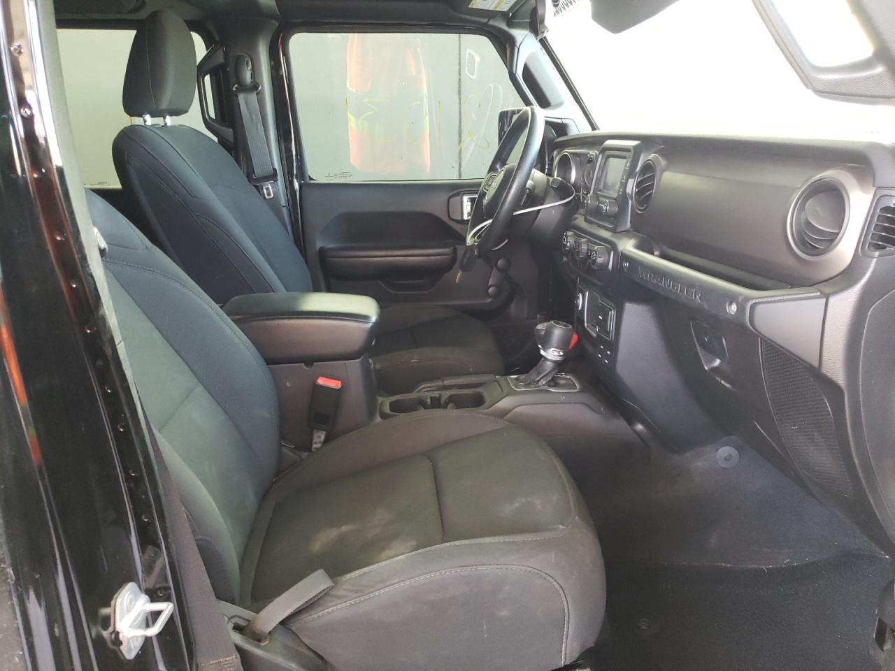 Photo 5 from auction – 2018 JEEP WRANGLER U with VIN 1C4HJXDN7JW241289
