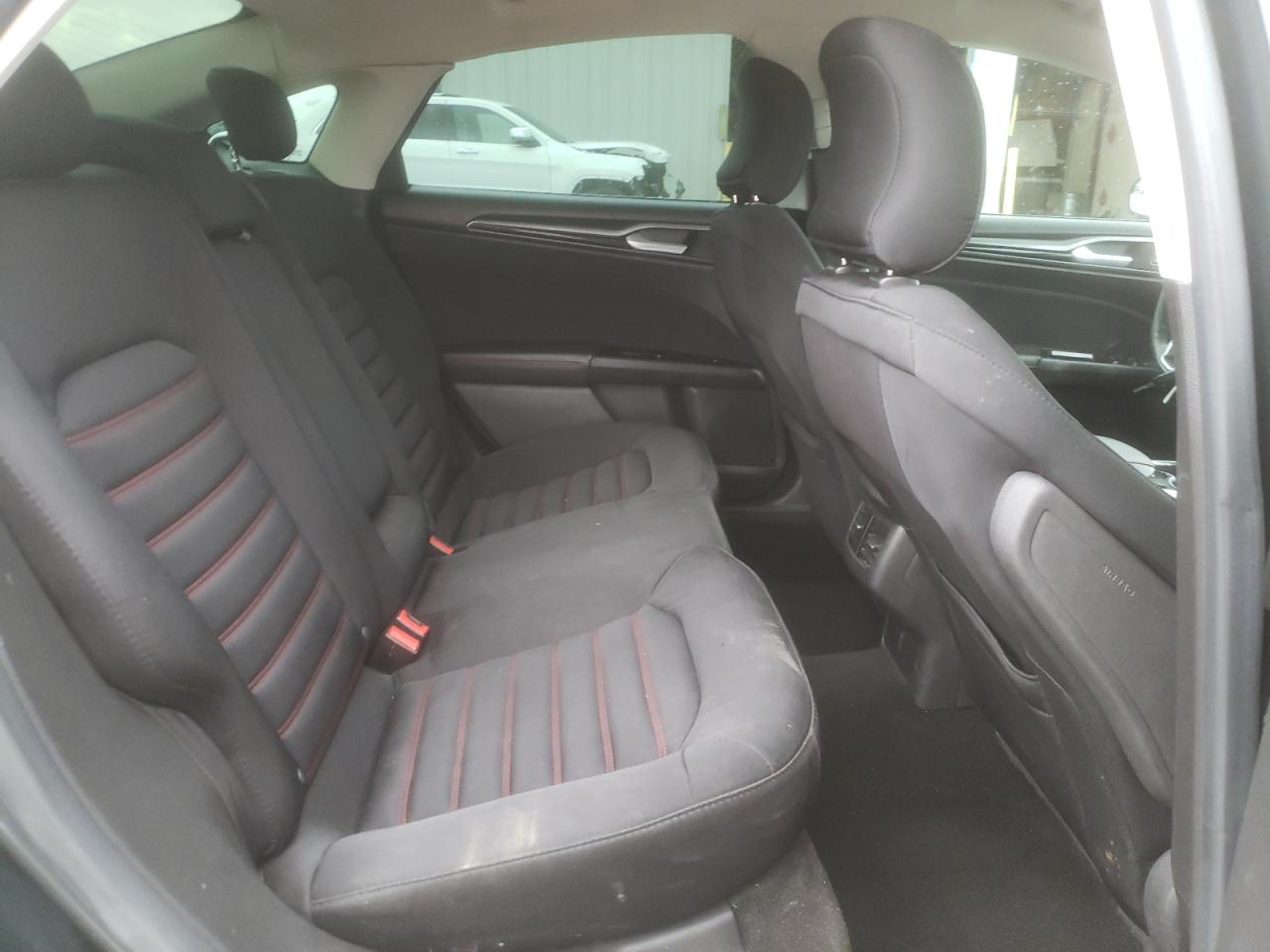 Photo 6 from auction – 2015 FORD FUSION SE with VIN 3FA6P0T93FR227245