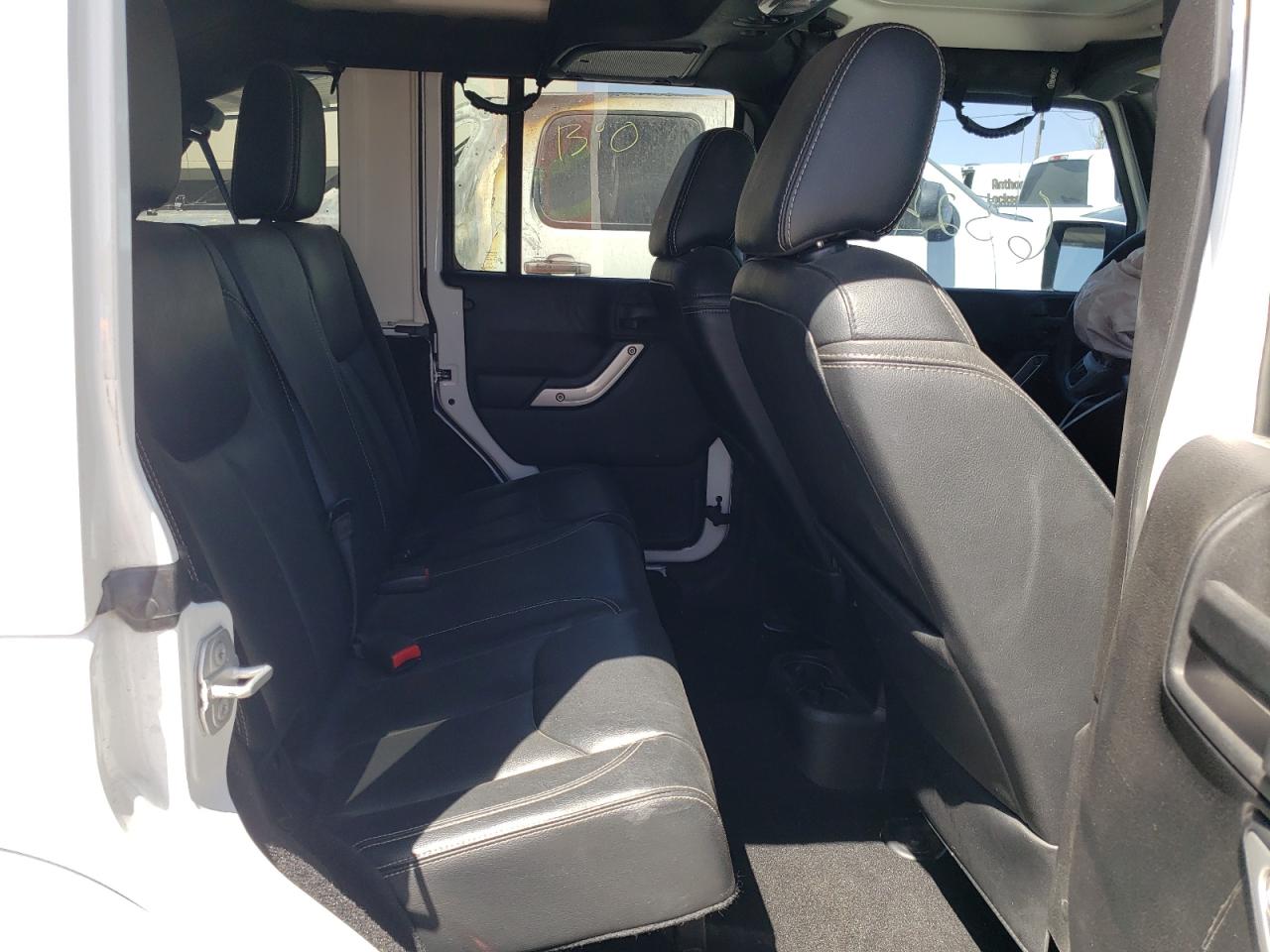 Photo 6 from auction – 2016 JEEP WRANGLER U with VIN 1C4BJWFG3GL150027