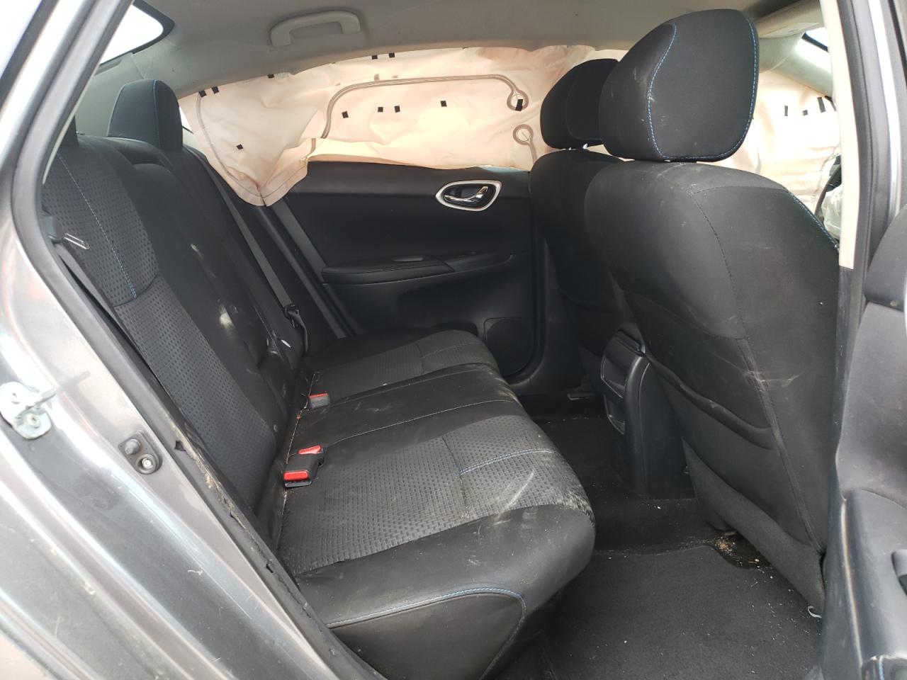 Photo 6 from auction – 2016 NISSAN SENTRA S with VIN 3N1AB7AP1GY220057