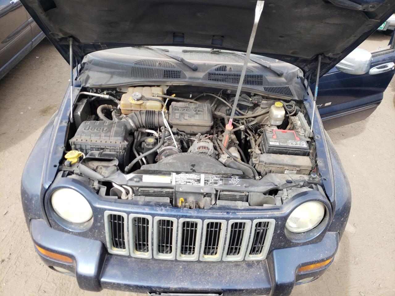Photo 7 from auction – 2002 JEEP LIBERTY LI with VIN 1J4GL58K92W178590