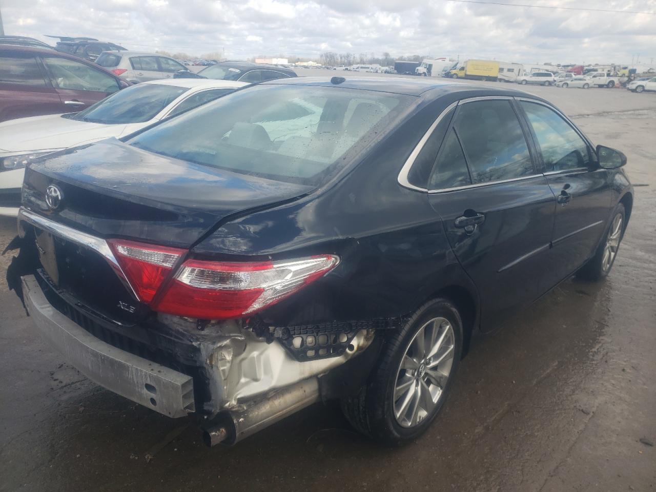 Photo 4 from auction – 2017 TOYOTA CAMRY LE with VIN 4T1BF1FKXHU720623