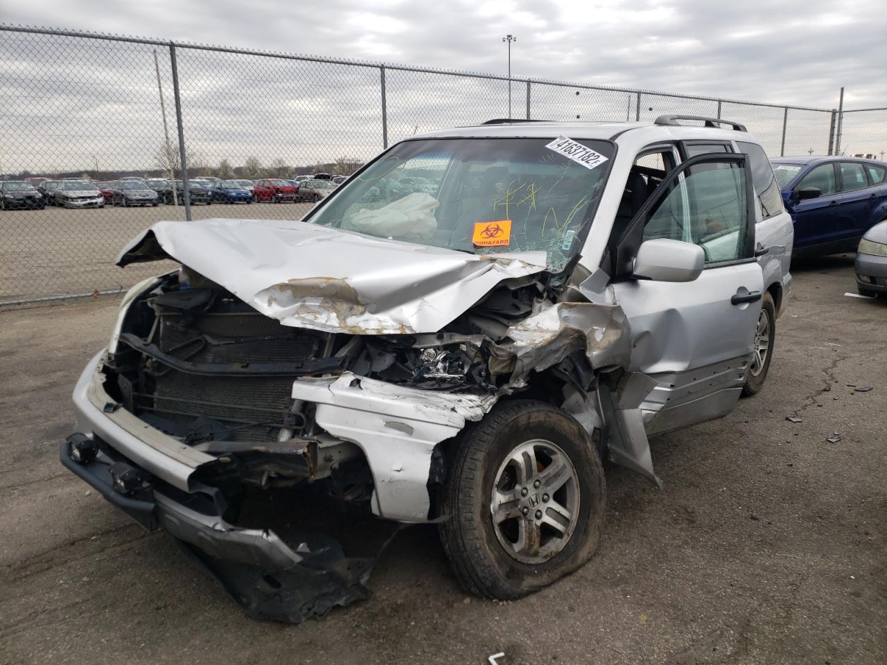 Photo 2 from auction – 2005 HONDA PILOT EXL with VIN 5FNYF185X5B039128
