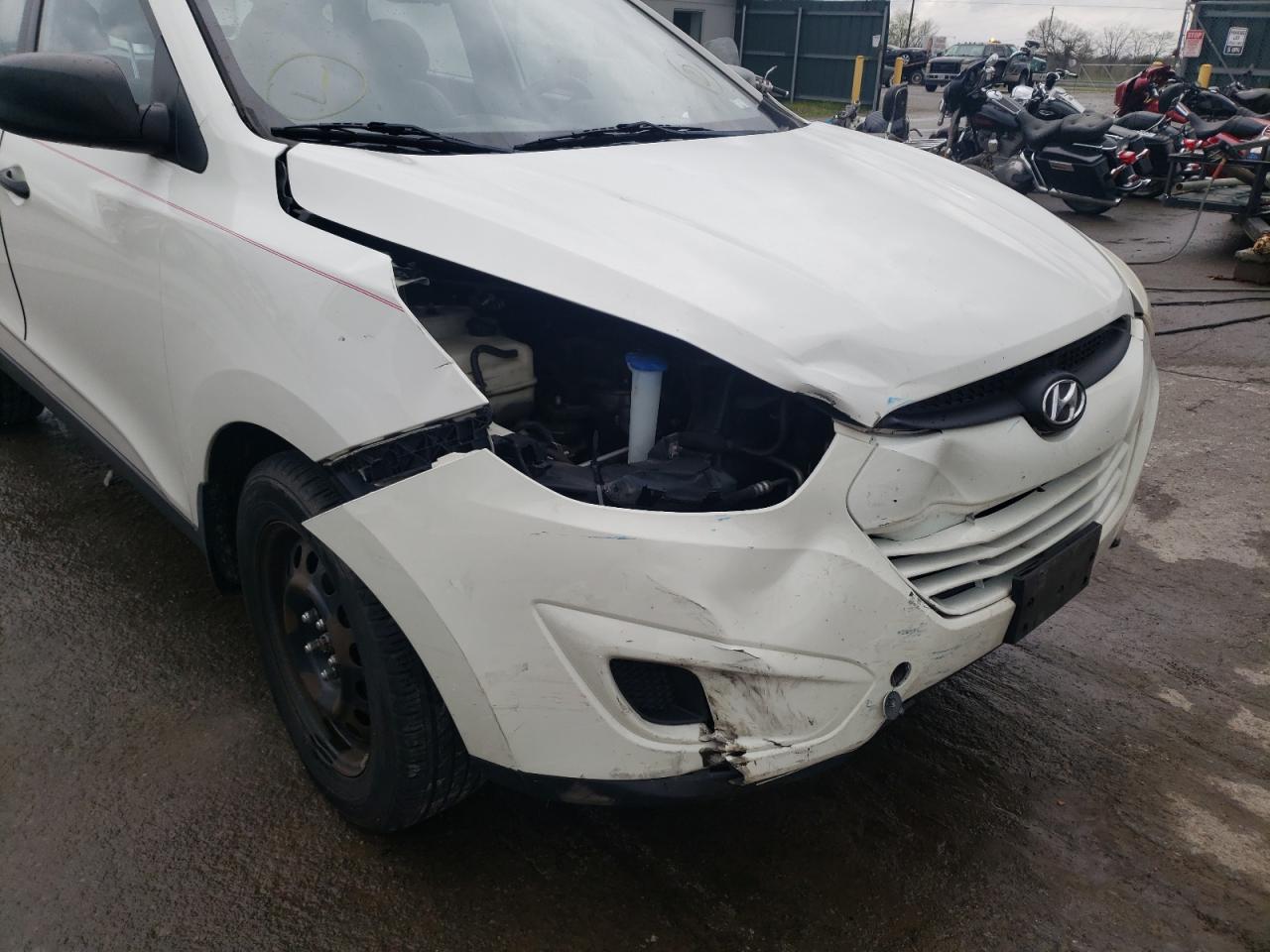 Photo 9 from auction – 2011 HYUNDAI TUCSON GL with VIN KM8JT3AB3BU145277