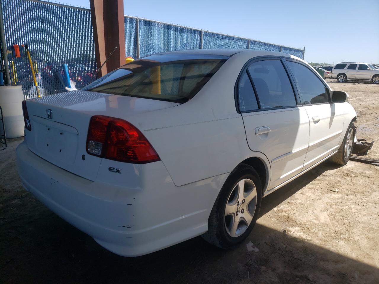 Photo 4 from auction – 2004 HONDA CIVIC EX with VIN 2HGES26754H545291