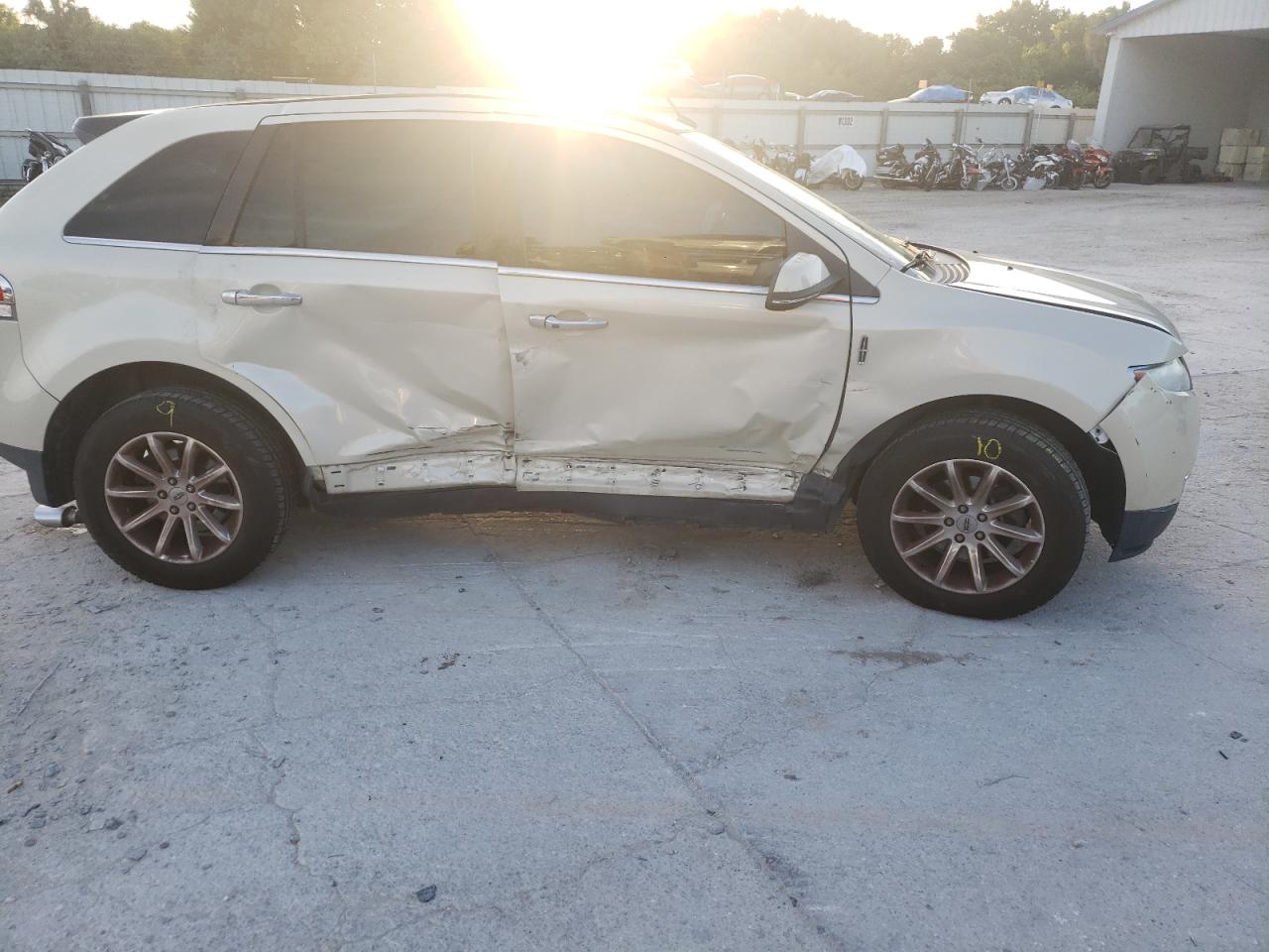 Photo 9 from auction – 2014 LINCOLN MKX with VIN 2LMDJ8JK2EBL10492