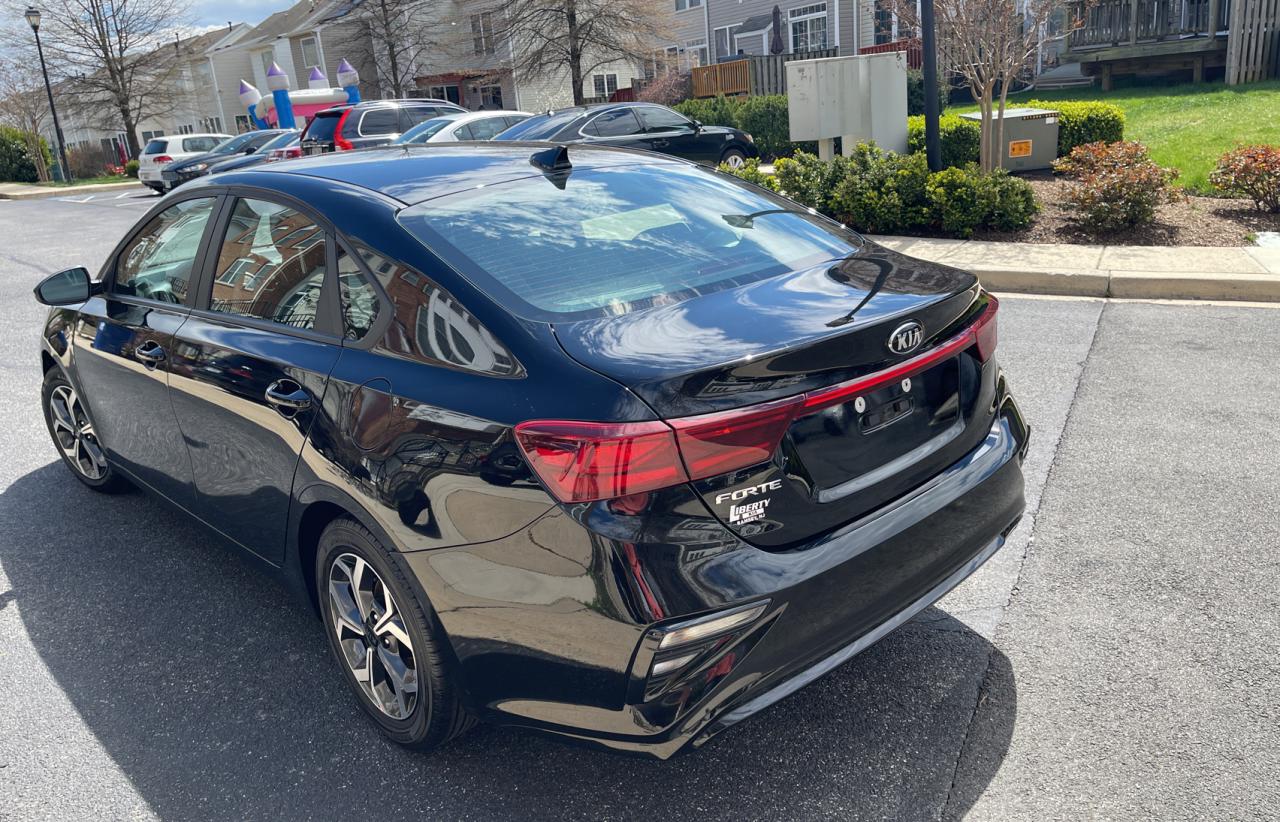 Photo 3 from auction – 2021 KIA FORTE FE with VIN 3KPF24AD5ME388661