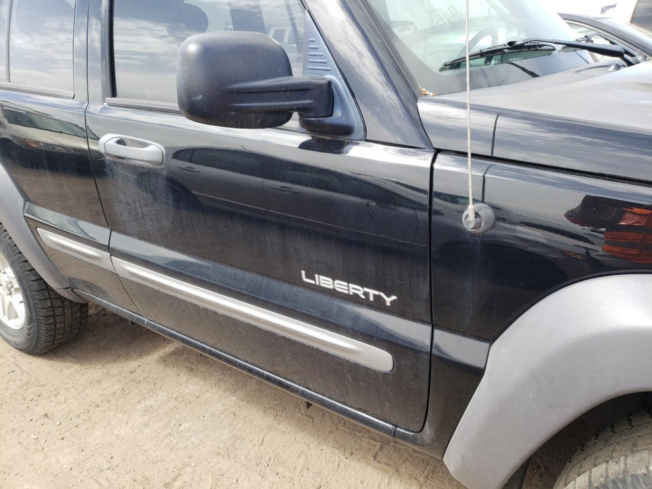 Photo 9 from auction – 2004 JEEP LIBERTY SP with VIN 1J4GL48K04W180600