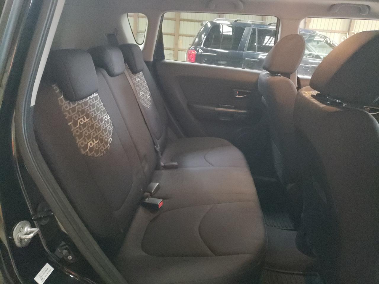 Photo 6 from auction – 2010 KIA SOUL + with VIN KNDJT2A29A7100114