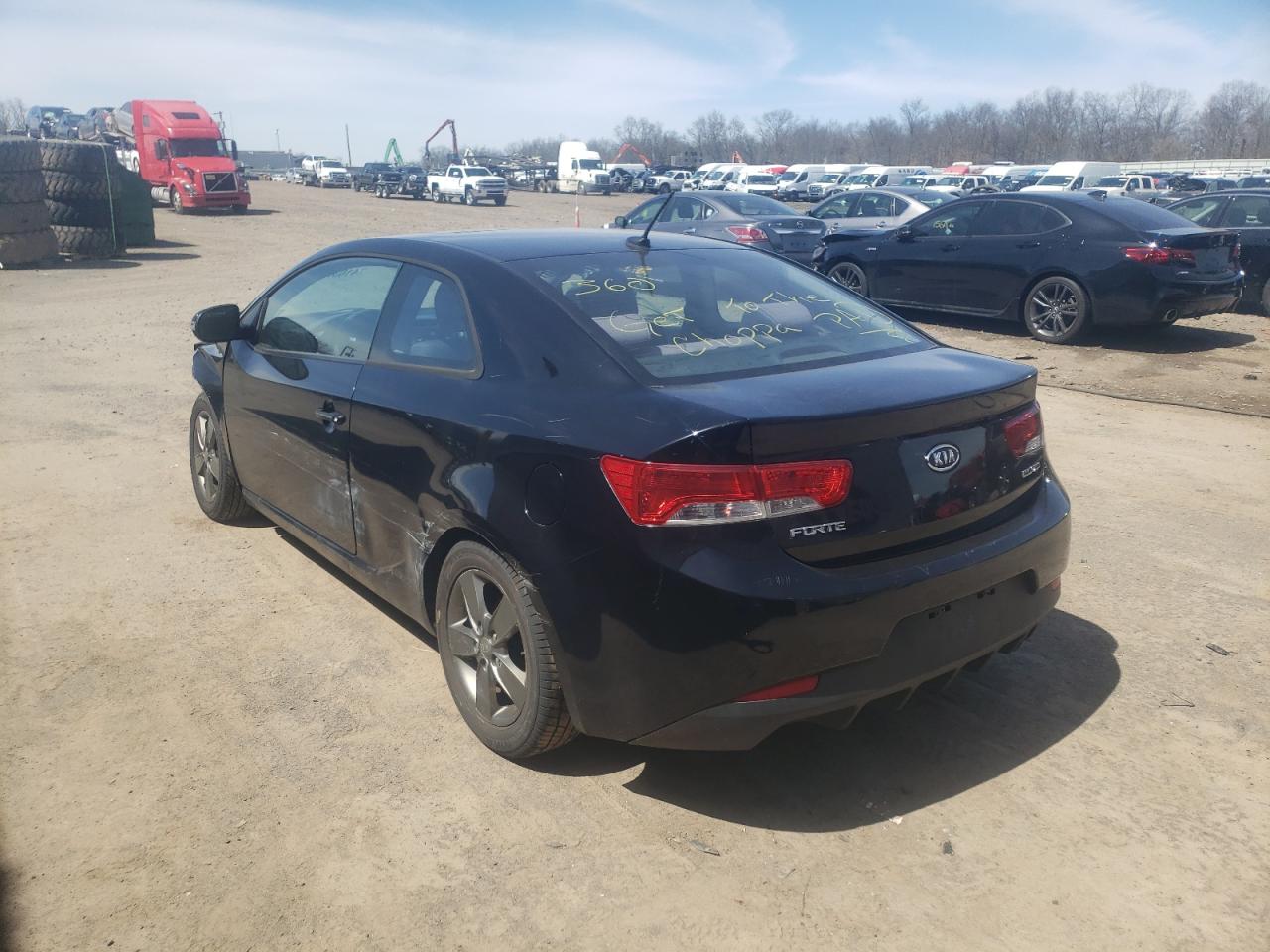 Photo 3 from auction – 2010 KIA FORTE EX with VIN KNAFU6A20A5297239