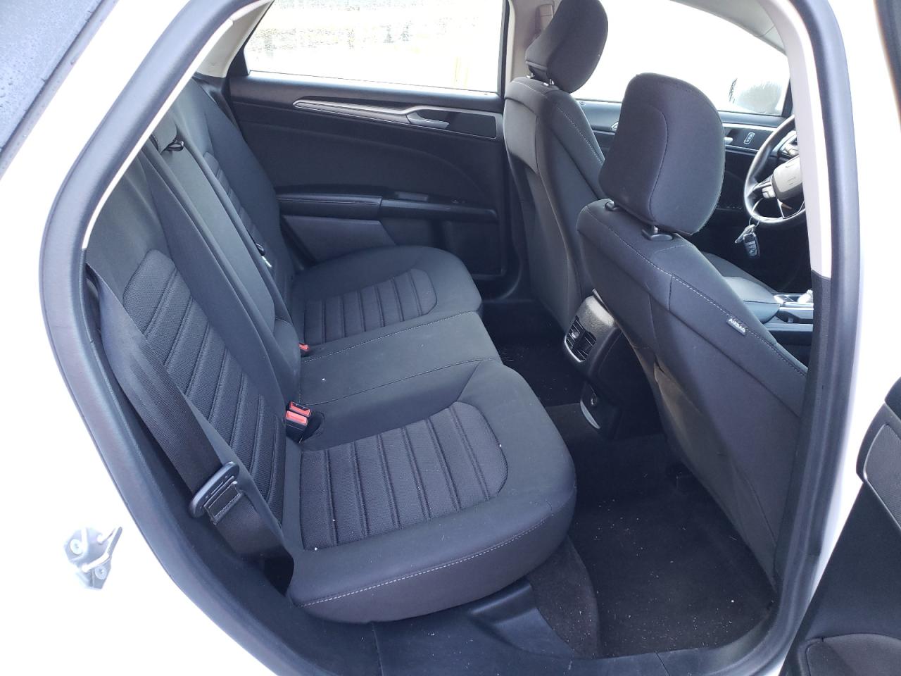 Photo 6 from auction – 2020 FORD FUSION SE with VIN 3FA6P0HD5LR191275