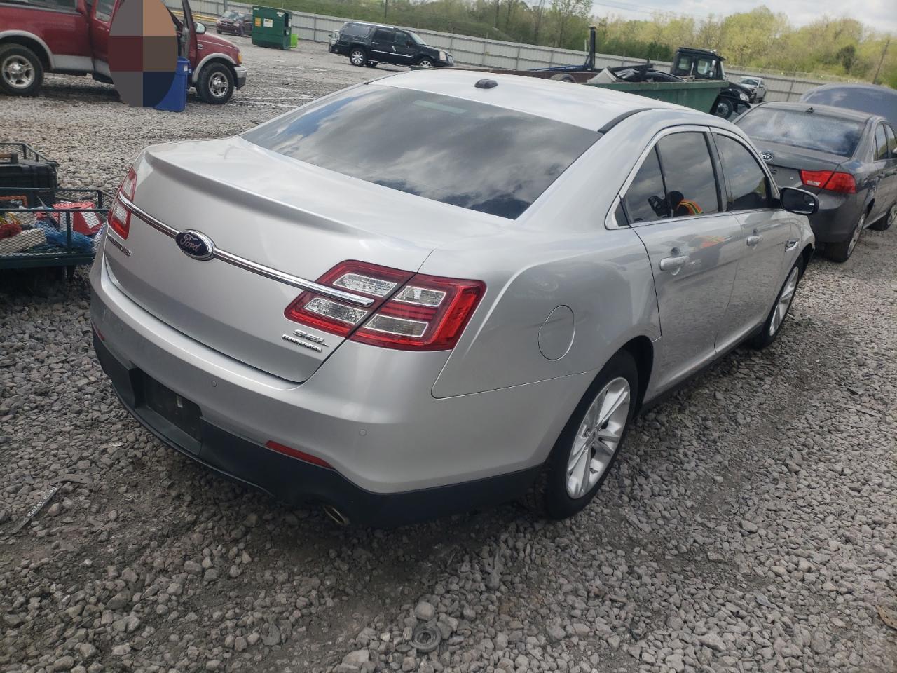 Photo 4 from auction – 2013 FORD TAURUS SEL with VIN 1FAHP2E80DG209668