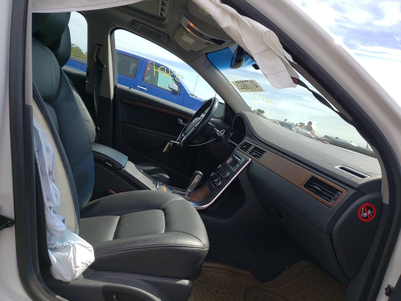 Photo 5 from auction – 2010 VOLVO S80 3.2 with VIN YV1960AS6A1119036