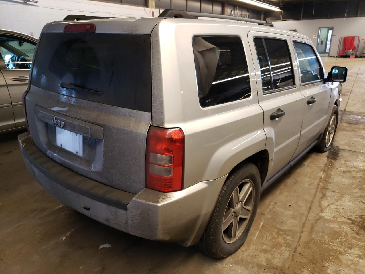 Photo 4 from auction – 2007 JEEP PATRIOT SP with VIN 1J8FT28W57D358955