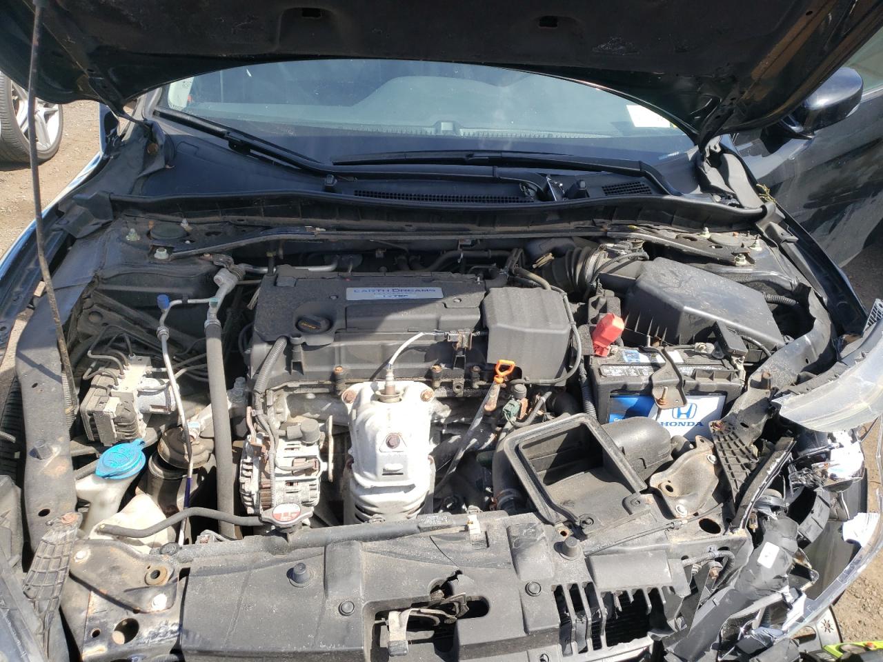 Photo 7 from auction – 2015 HONDA ACCORD EXL with VIN 1HGCR2F81FA062152