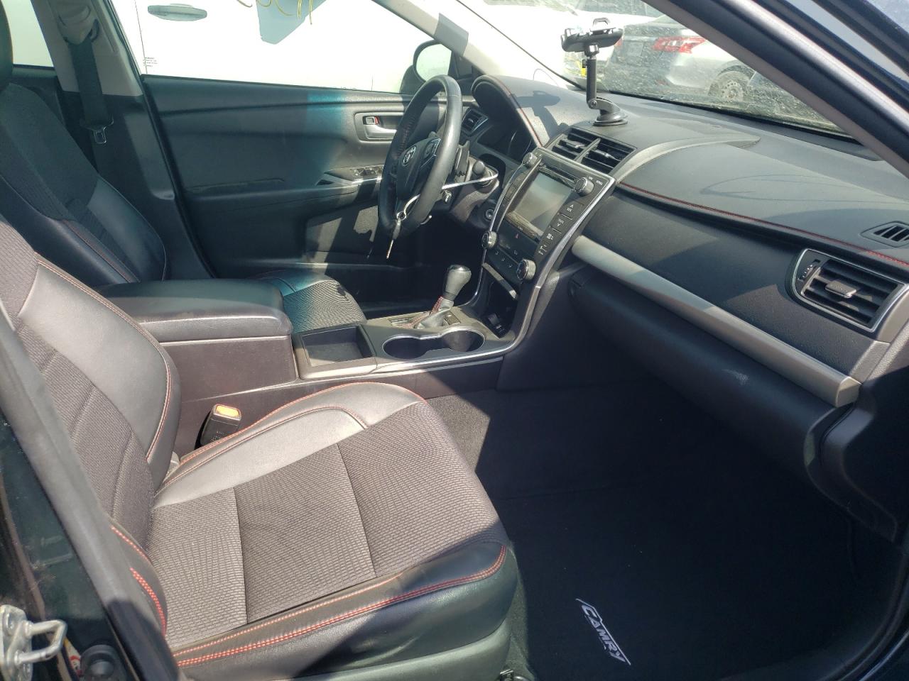 Photo 5 from auction – 2016 TOYOTA CAMRY LE with VIN 4T1BF1FK6GU547133