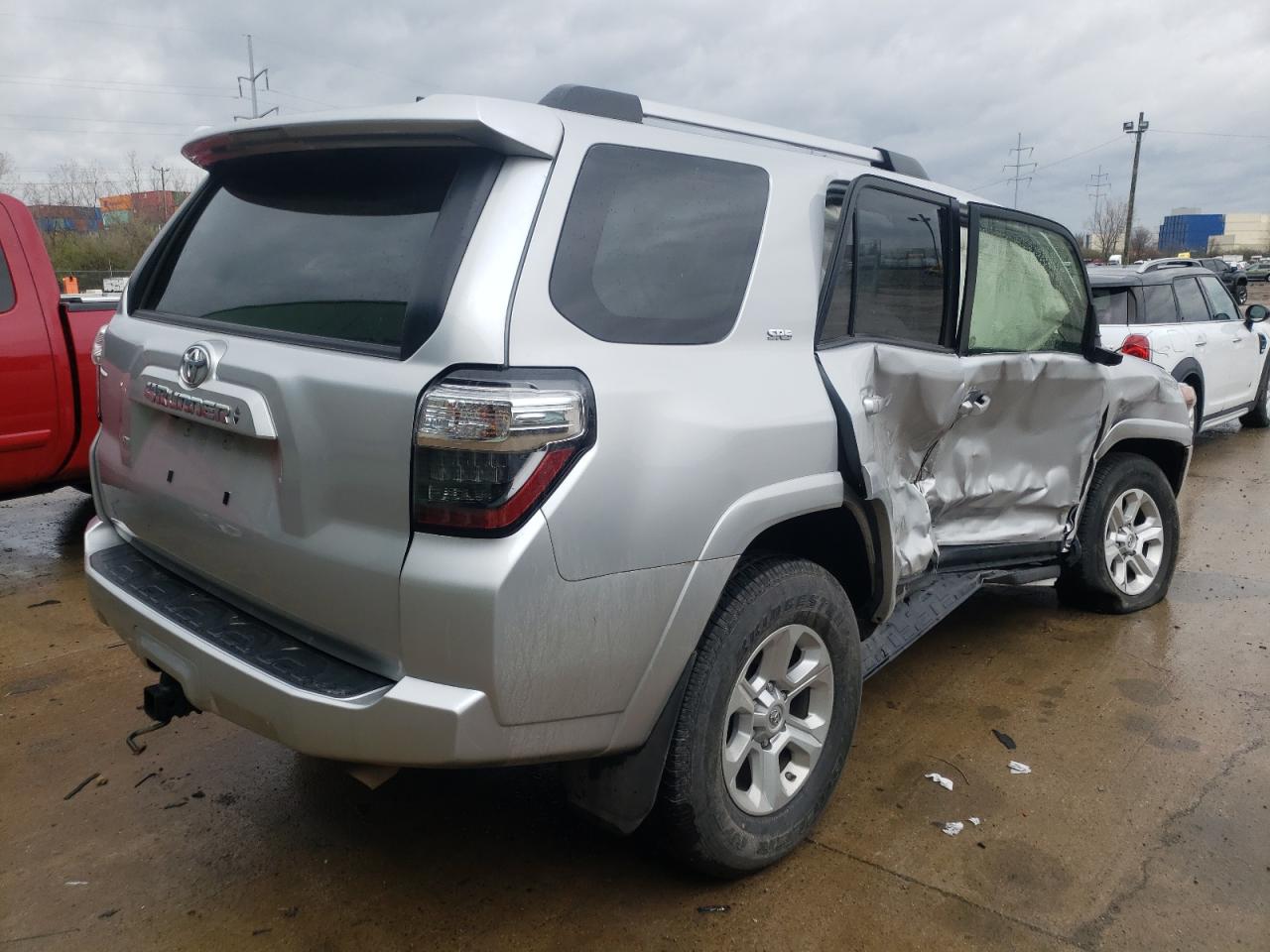 Photo 4 from auction – 2021 TOYOTA 4RUNNER SR with VIN JTEMU5JR2M5911421