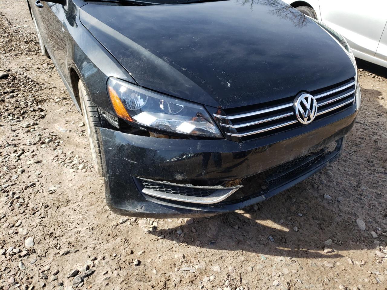 Photo 9 from auction – 2014 VOLKSWAGEN PASSAT S with VIN 1VWAT7A32EC118423