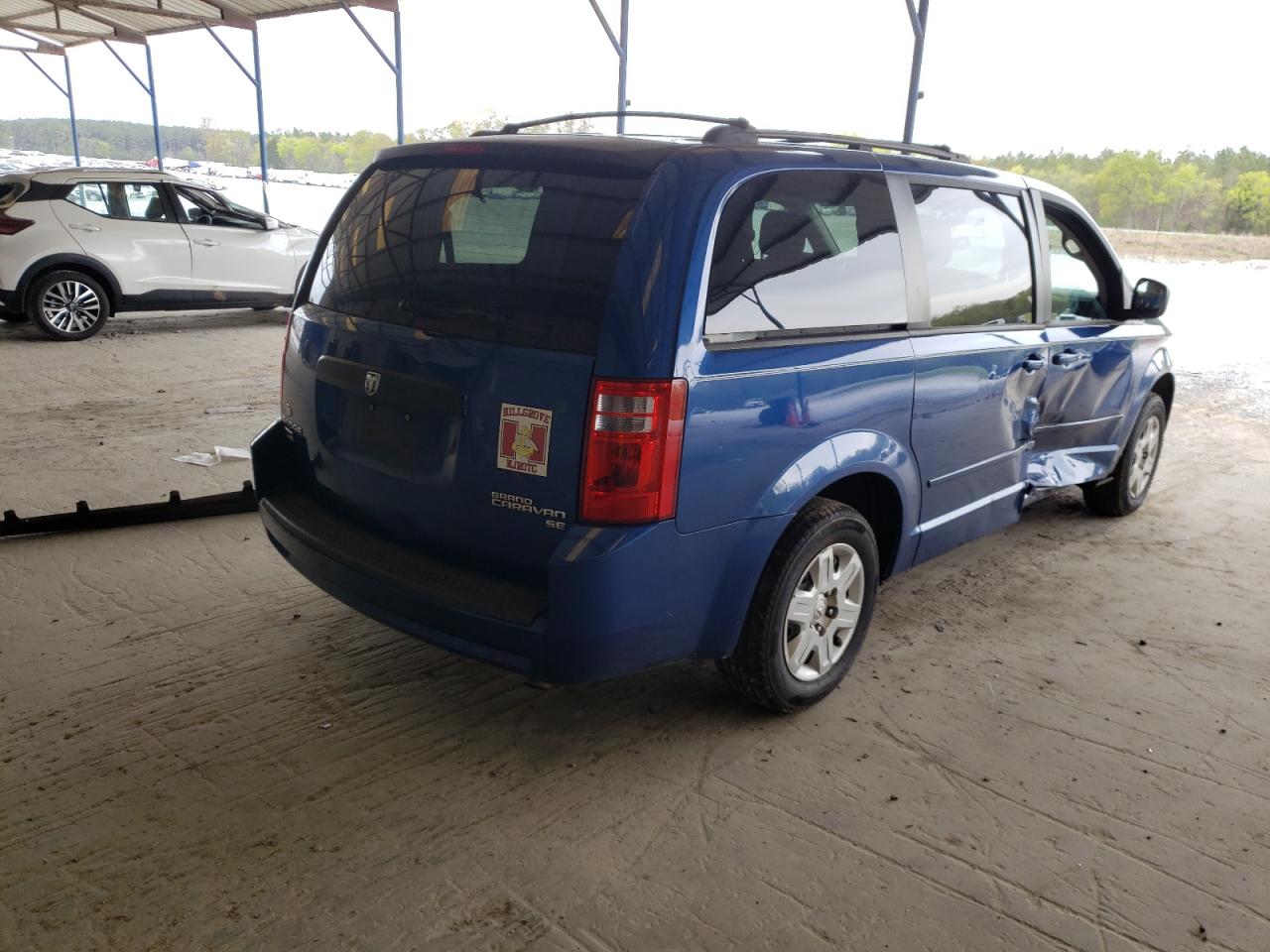 Photo 4 from auction – 2010 DODGE GRAND CARA with VIN 2D4RN4DEXAR334973