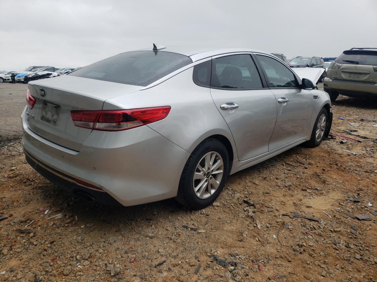 Photo 4 from auction – 2016 KIA OPTIMA LX with VIN 5XXGT4L32GG106770