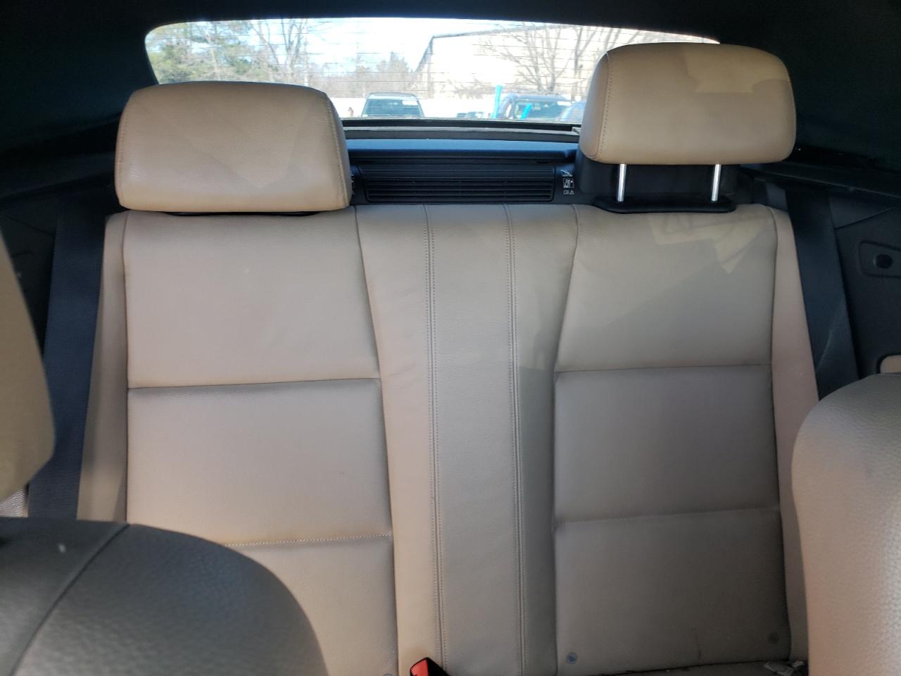 Photo 6 from auction – 2011 BMW 135 I with VIN WBAUN7C55BVM24036