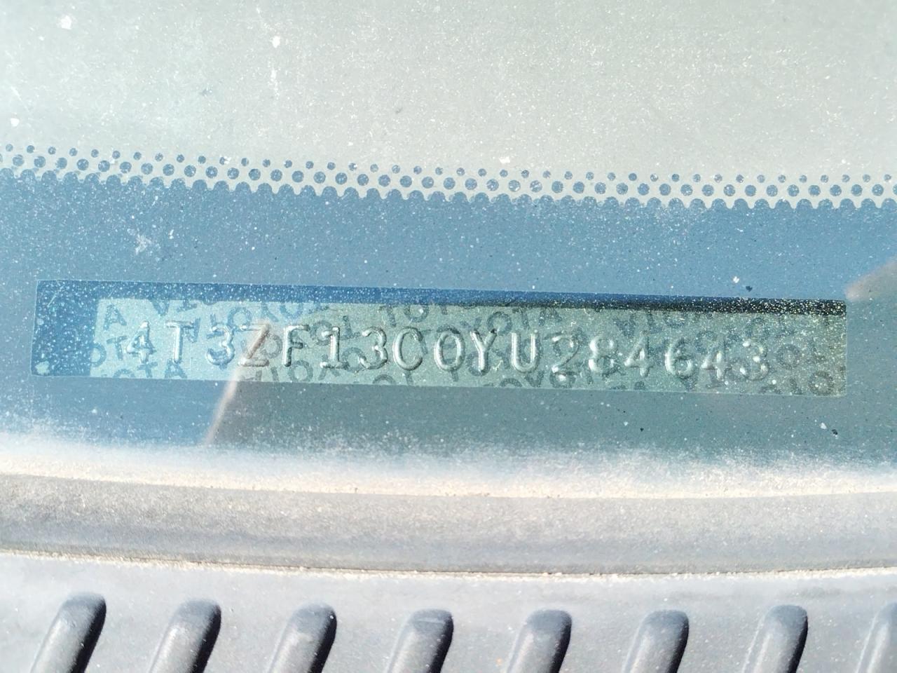 Photo 10 from auction – 2000 TOYOTA SIENNA LE with VIN 4T3ZF13C0YU284643