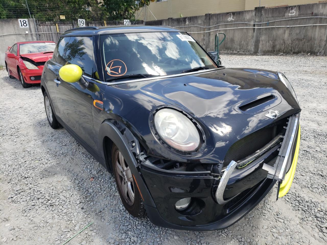 MINI COOPER 2015 with VIN WMWXM5C58FT938386 - Photo from auction