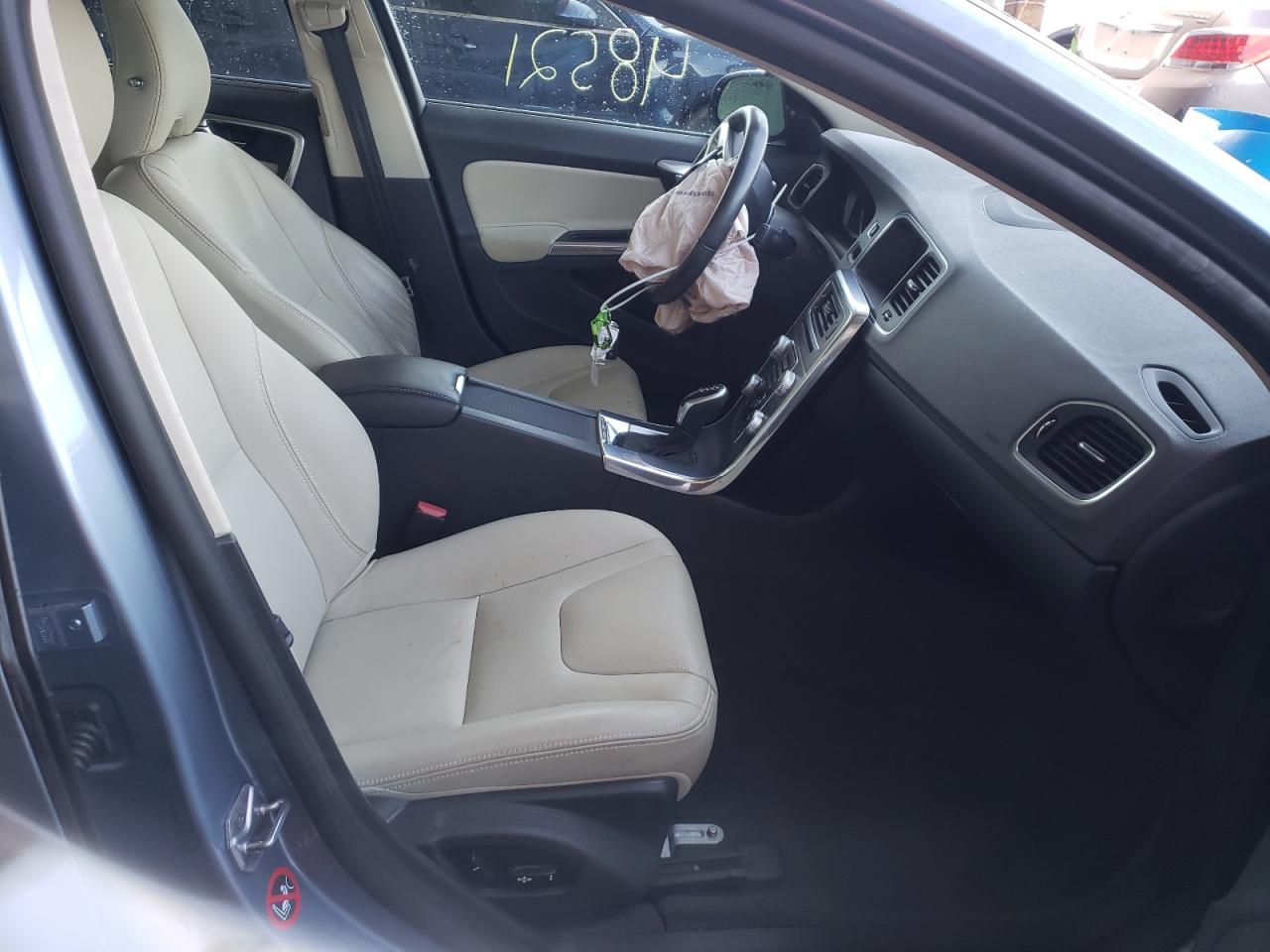 Photo 5 from auction – 2017 VOLVO S60 PREMIE with VIN LYV402TK9HB128441