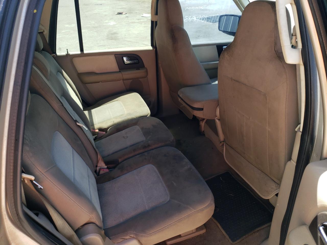 Photo 6 from auction – 2005 FORD EXPEDITION with VIN 1FMPU15595LA21007