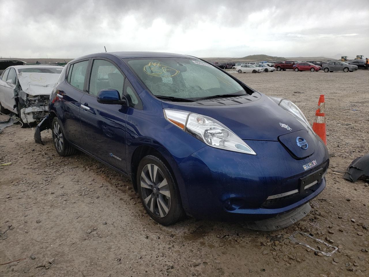 NISSAN LEAF SV 2016 with VIN 1N4BZ0CP2GC303495 - Photo from auction