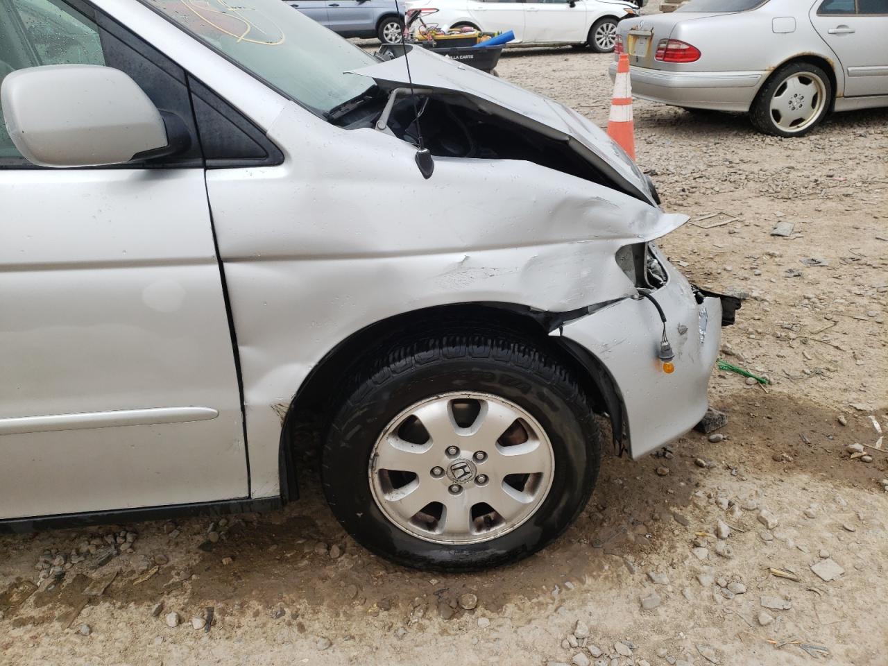 Photo 9 from auction – 2002 HONDA ODYSSEY EX with VIN 2HKRL18902H560453