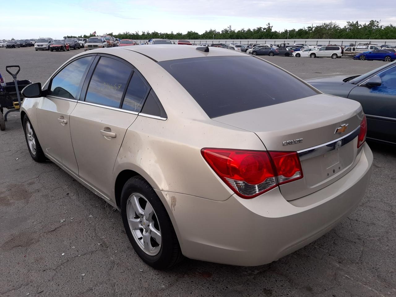 Photo 3 from auction – 2011 CHEVROLET CRUZE LT with VIN 1G1PG5S95B7175639