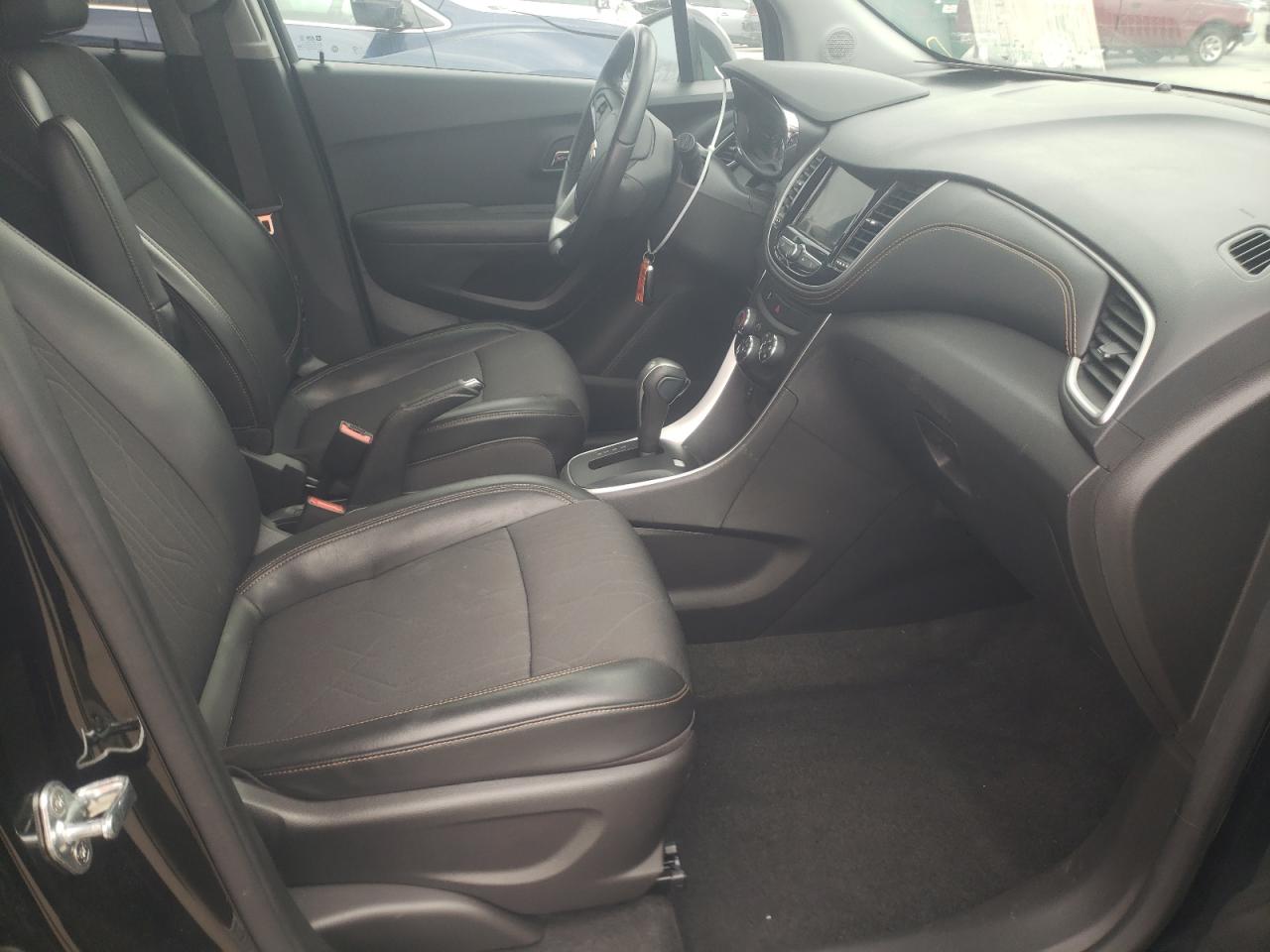 Photo 5 from auction – 2019 CHEVROLET TRAX 1LT with VIN KL7CJLSB3KB882487